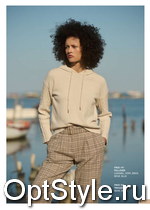 Marina V -  
,     