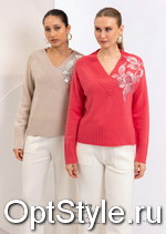 Cristina -  - 2025
,     