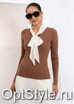 Cristina -  - 2025
,     