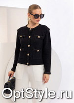 Cristina -  - 2025
,     