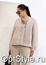 Cristina (   F2621 ) -  - 2025
,     
