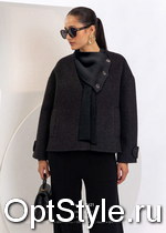 Cristina (   F2621 ) -  - 2025
,     