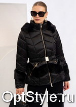 Cristina -  - 2025
,     